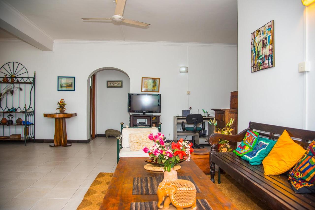 Yoho Galle Face Cove Colombo Ngoại thất bức ảnh